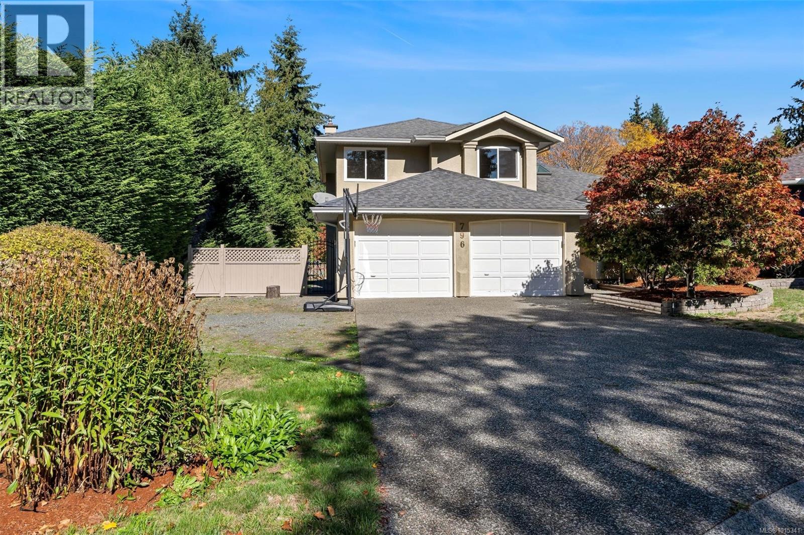 796 Worthington Pl, Saanich, British Columbia