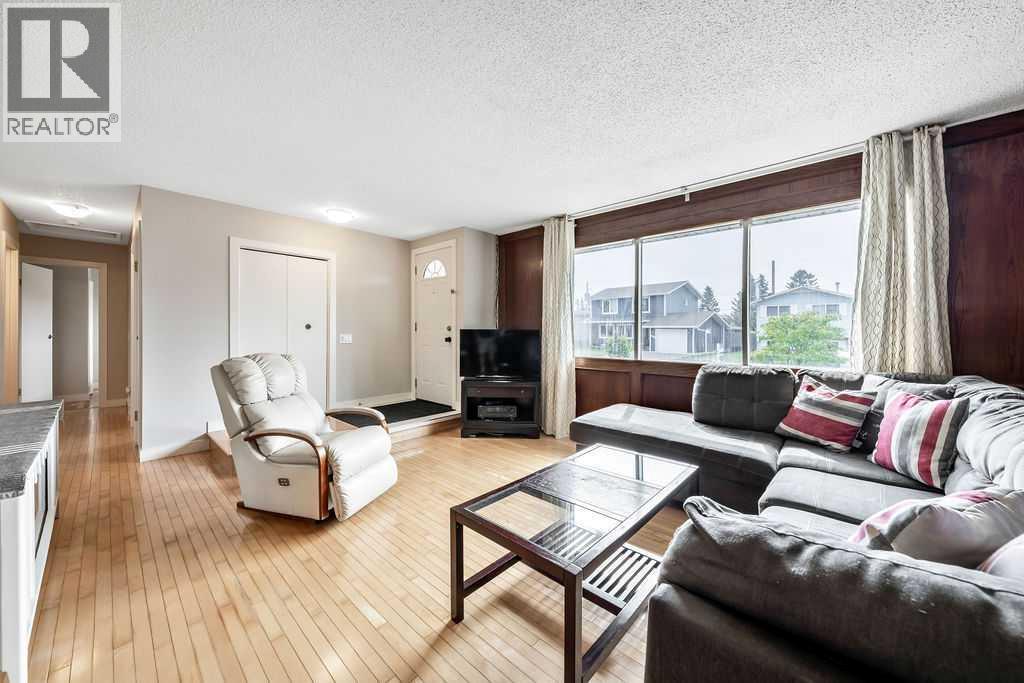 5212 5 Avenue Se, Calgary, Alberta  T2A 4Y9 - Photo 8 - A2252038
