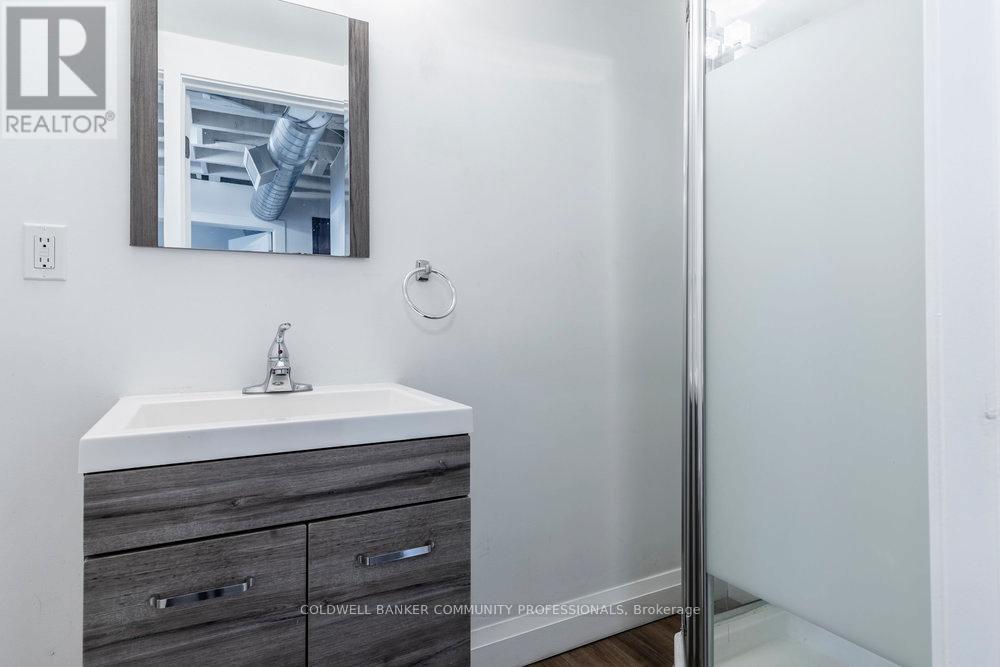 302 - 433 Barton Street E, Hamilton, Ontario  L8L 2Y5 - Photo 11 - X12453573