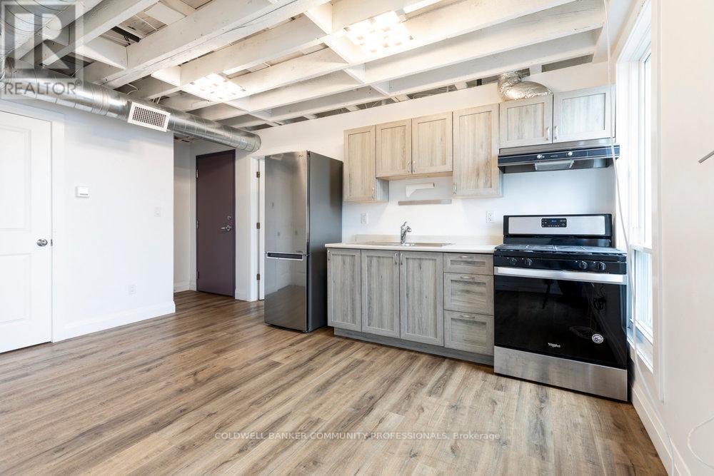 302 - 433 Barton Street E, Hamilton, Ontario  L8L 2Y5 - Photo 18 - X12453573