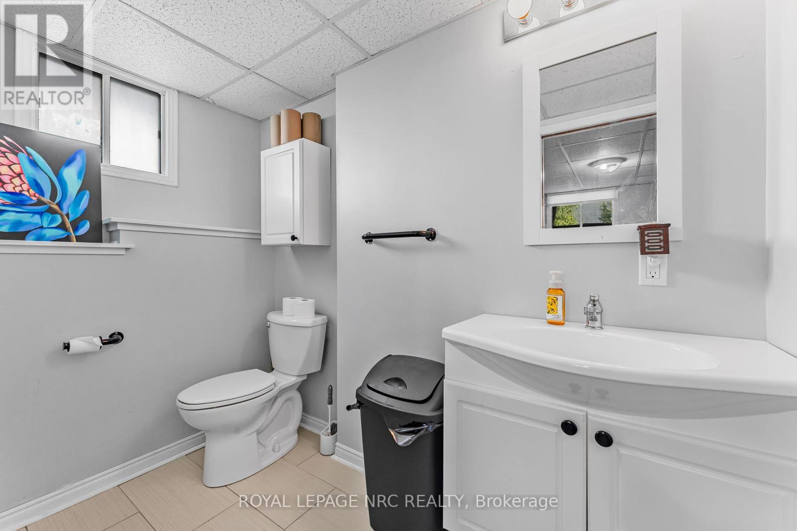 459 Lakeview Road, Fort Erie (Crescent Park), Ontario  L2A 4W2 - Photo 23 - X12453745