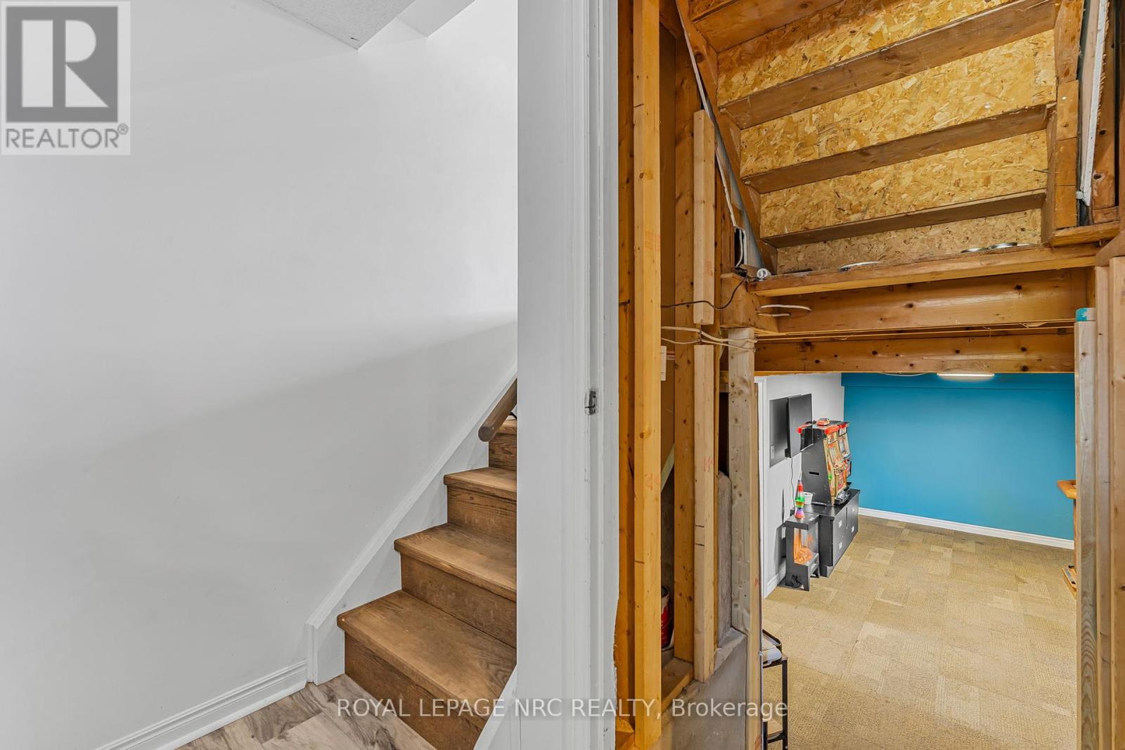 459 Lakeview Road, Fort Erie (Crescent Park), Ontario  L2A 4W2 - Photo 27 - X12453745