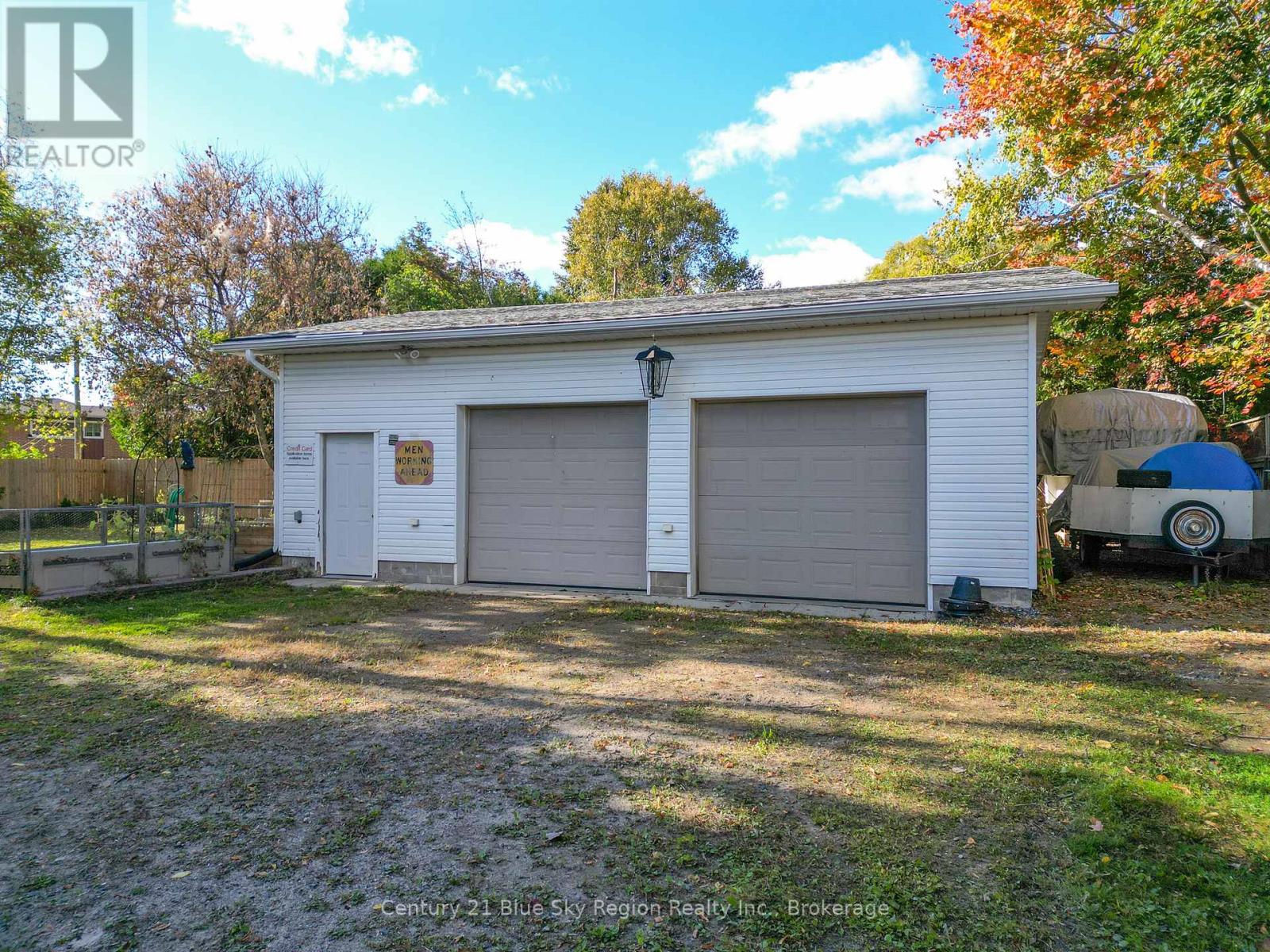 13 Prince Edward Drive, North Bay, Ontario  P1A 2T5 - Photo 30 - X12453755