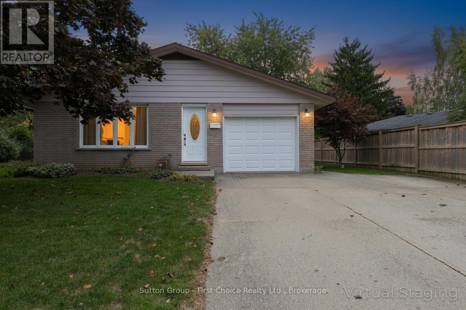 67 Dixon Road, Stratford, Ontario  N5A 6X9 - Photo 5 - X12453815