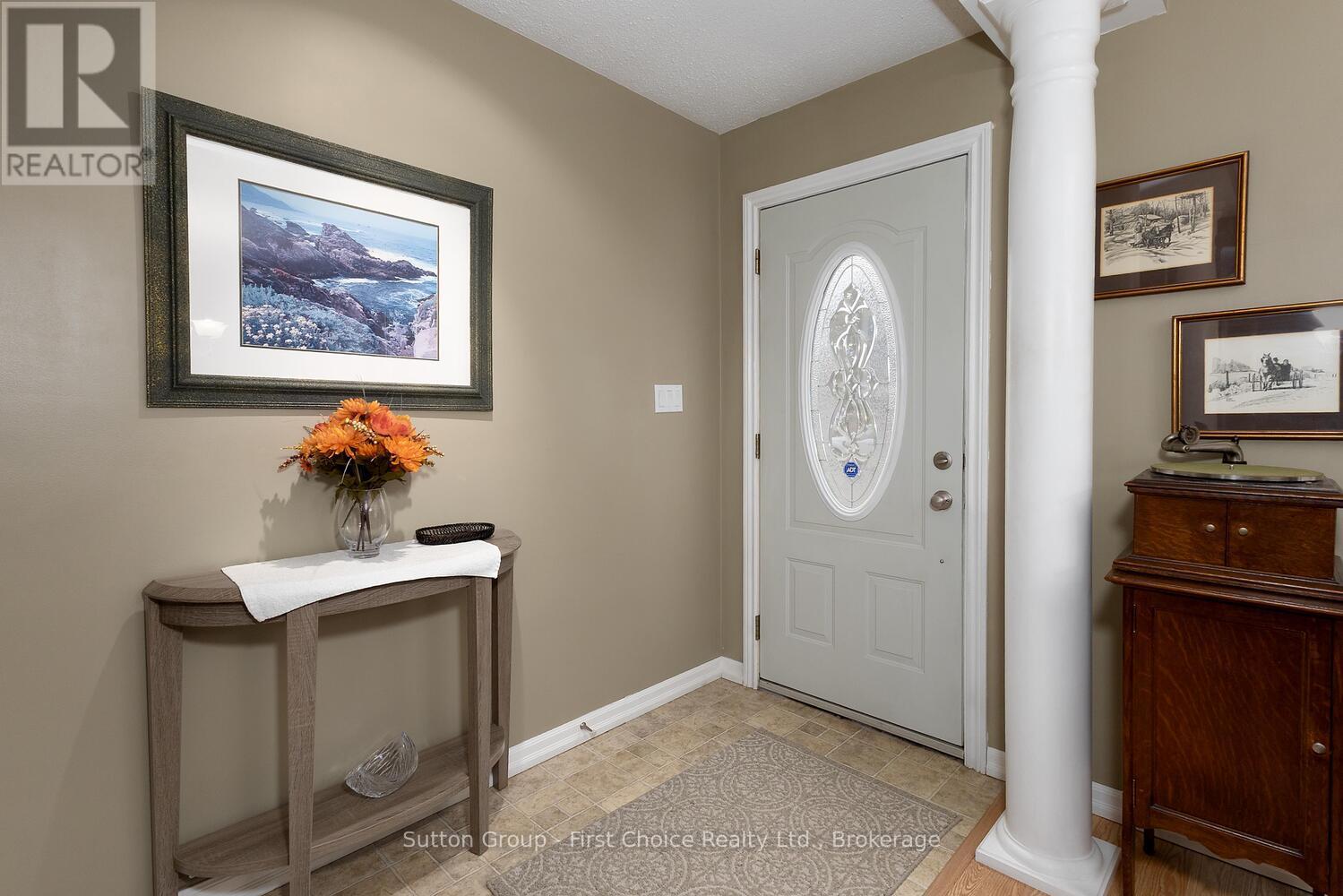 67 Dixon Road, Stratford, Ontario  N5A 6X9 - Photo 6 - X12453815