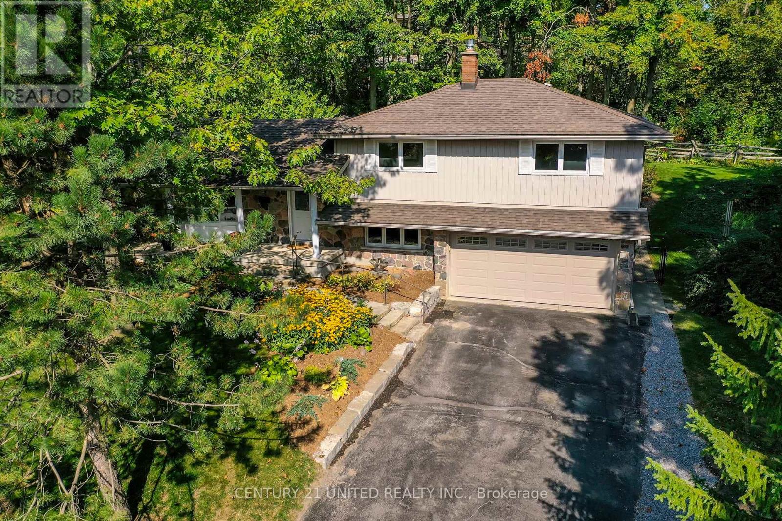 45 Crestwood Avenue, Peterborough, Ontario  K9J 1N1 - Photo 8 - X12419689