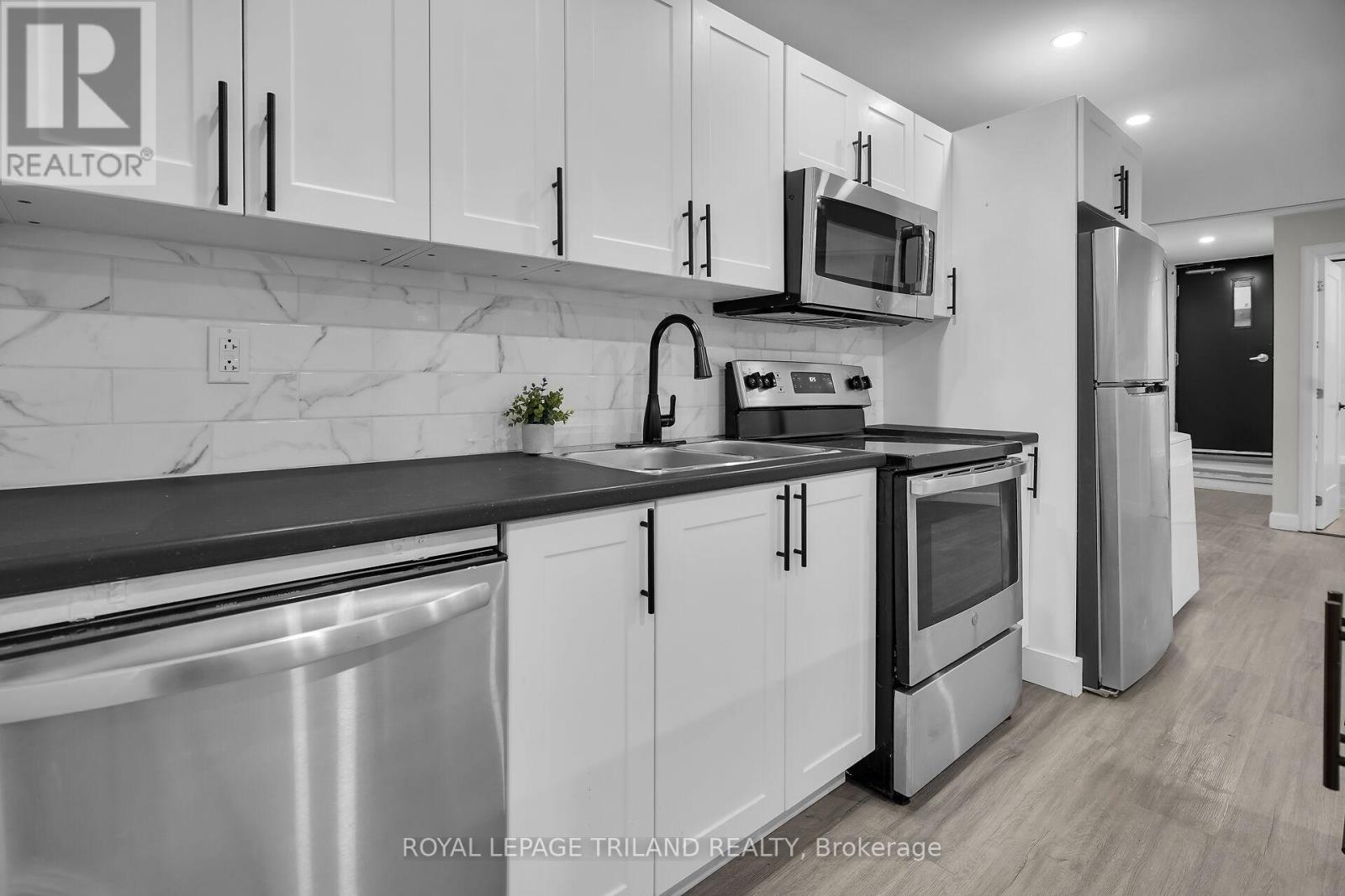 1 - 425 Mckenzie Avenue, London South, Ontario  N6C 1V5 - Photo 4 - X12403729