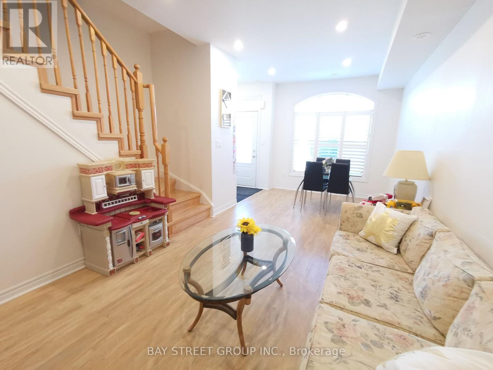 5 - 5 Eaton Park Lane, Toronto, Ontario  M1W 0A5 - Photo 5 - E12453382