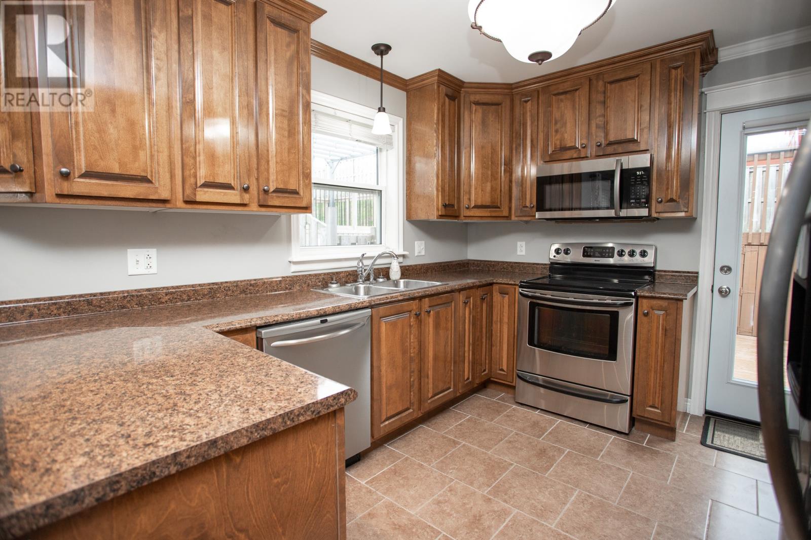35 Hemmer Jane Drive, Mount Pearl, Newfoundland & Labrador  A1N 4V6 - Photo 8 - 1291304