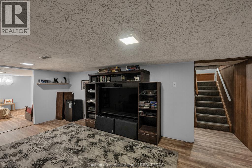 11 Highland Drive, Wallaceburg, Ontario  N8A 2K4 - Photo 27 - 25025304