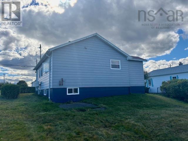 3057 Hinchey Avenue, New Waterford, Nova Scotia  B1H 2K5 - Photo 8 - 202524788