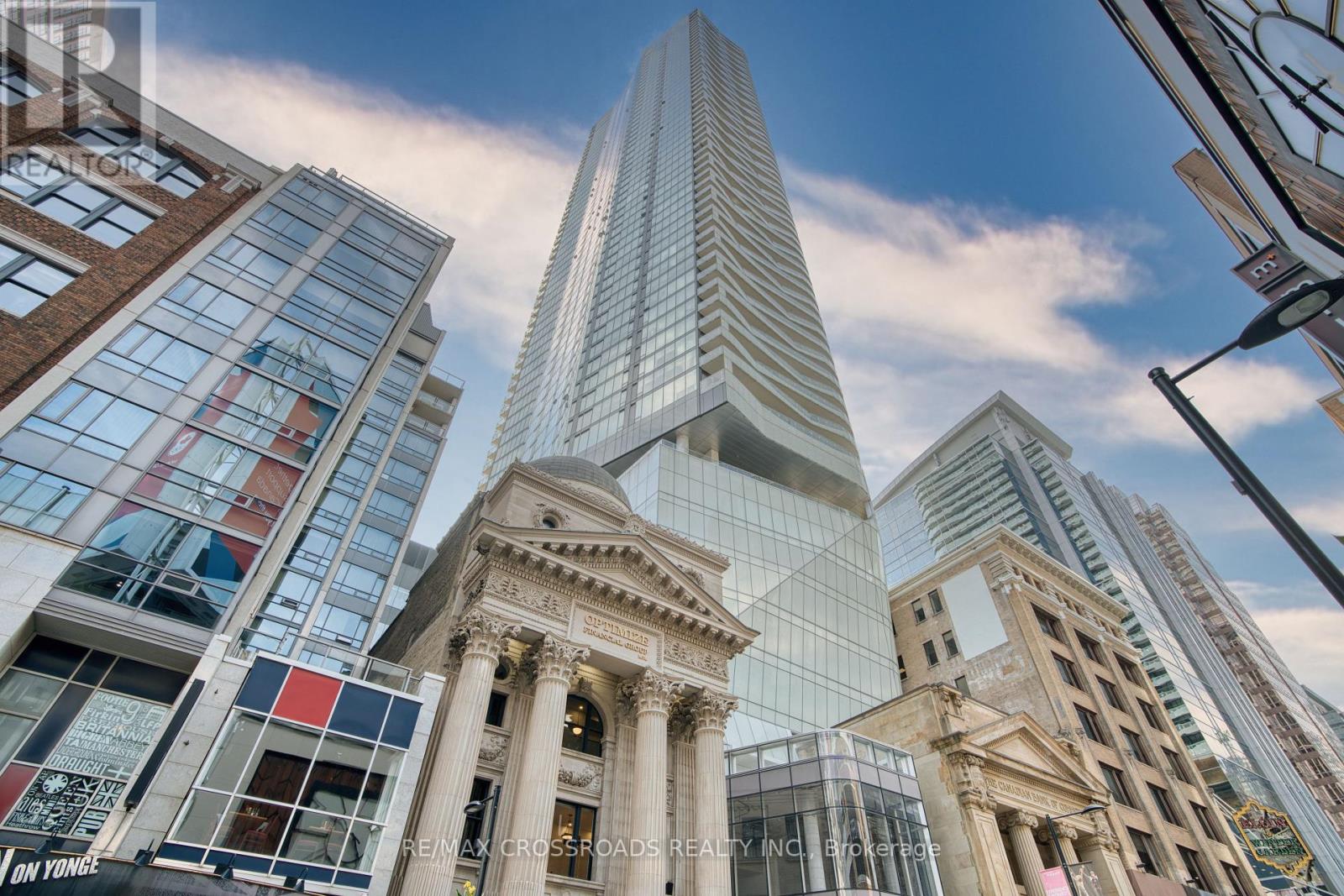 1510 - 197 Yonge Street, Toronto (Church-Yonge Corridor), Ontario  M5B 0C1 - Photo 1 - C12453651