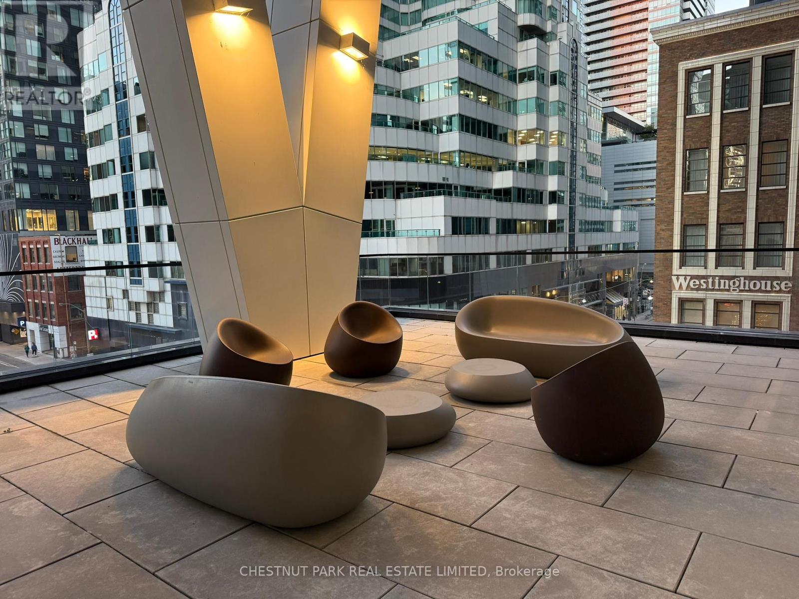 1202 - 357 King Street W, Toronto, Ontario  M5V 1K1 - Photo 11 - C12453652
