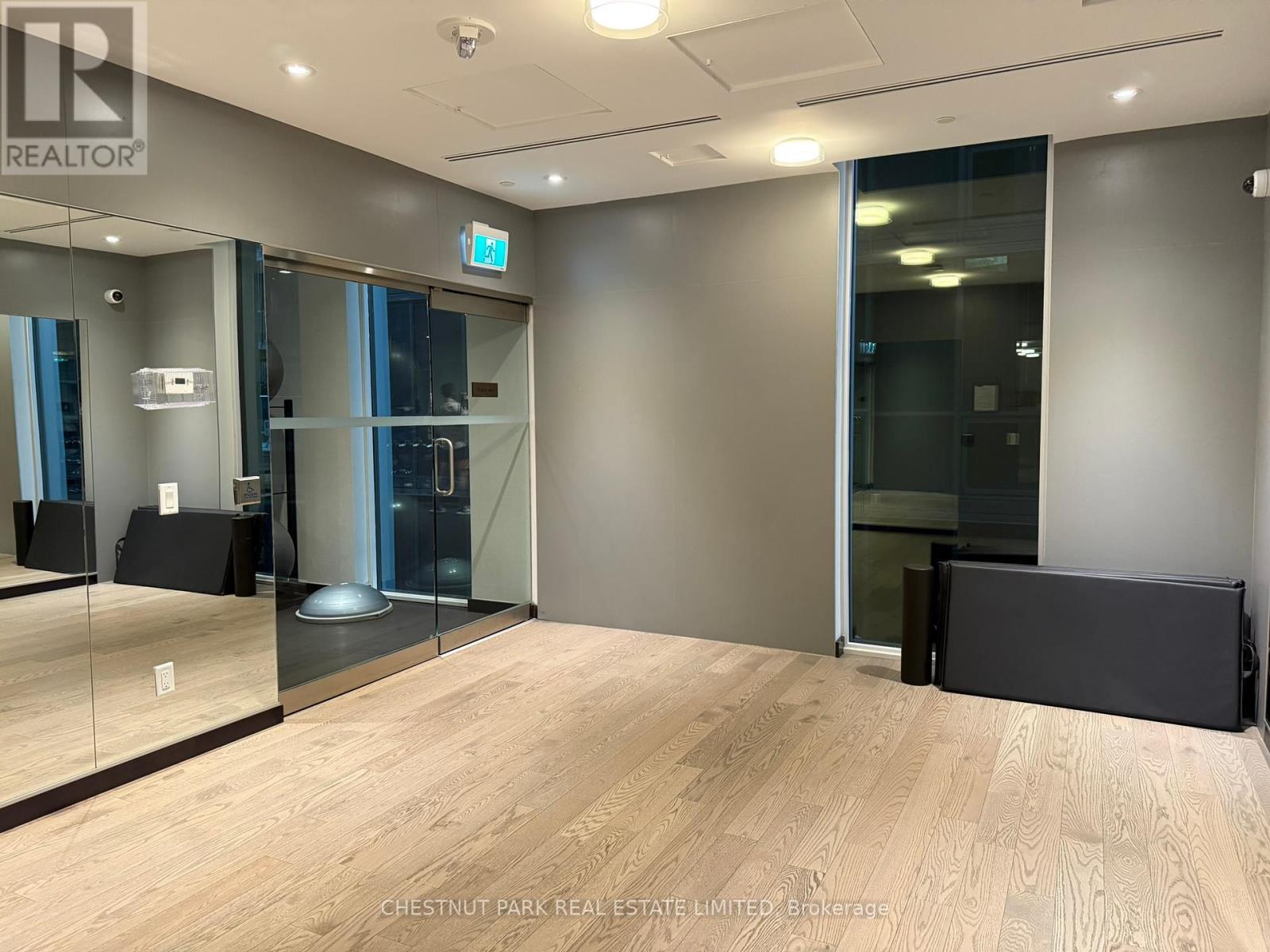 1202 - 357 King Street W, Toronto, Ontario  M5V 1K1 - Photo 17 - C12453652