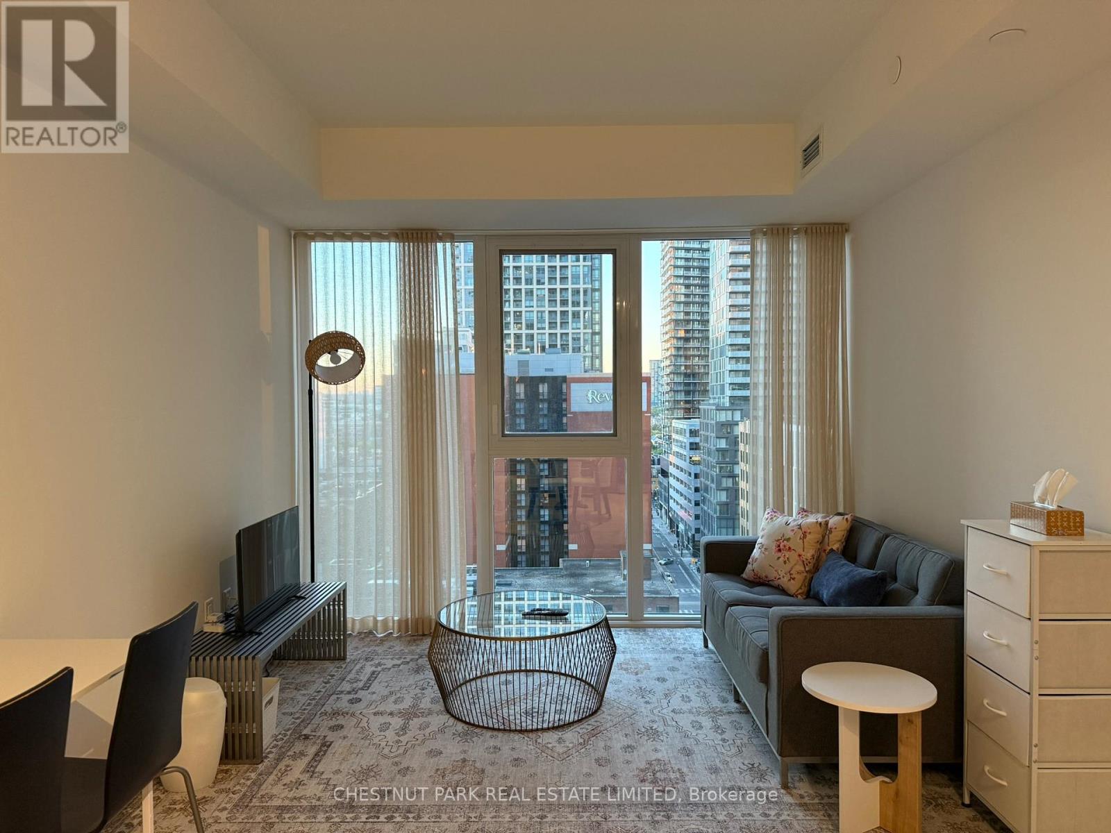1202 - 357 King Street W, Toronto, Ontario  M5V 1K1 - Photo 8 - C12453652