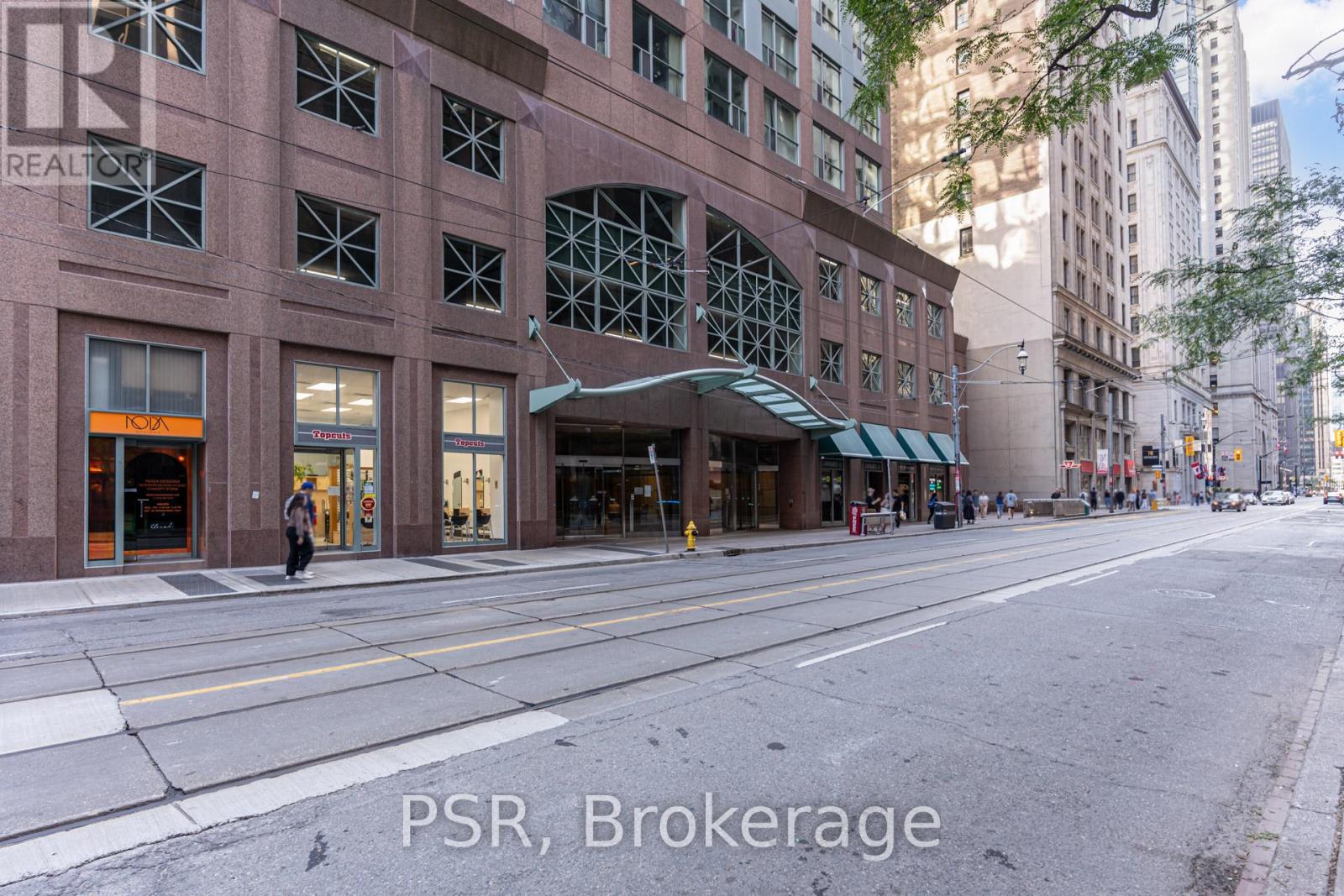 1816 - 7 King Street E, Toronto, Ontario  M5C 3C5 - Photo 4 - C12453660