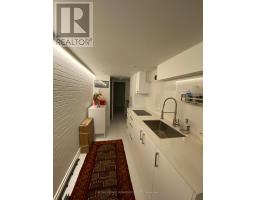 BACHOLOR - 19 TEDDINGTON PARK AVENUE, Toronto, Ontario