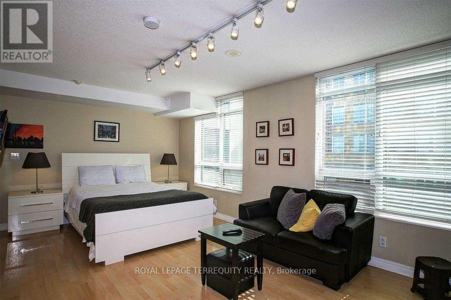 404 - 212 Eglinton Avenue E, Toronto, Ontario  M4P 0A3 - Photo 20 - C12453706