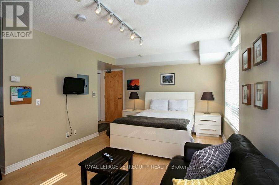 404 - 212 Eglinton Avenue E, Toronto, Ontario  M4P 0A3 - Photo 22 - C12453706