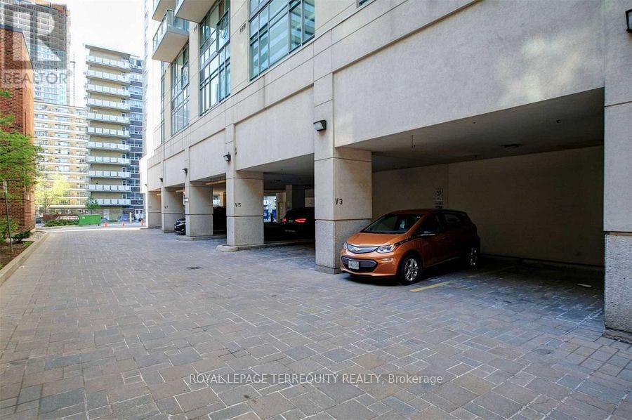 404 - 212 Eglinton Avenue E, Toronto, Ontario  M4P 0A3 - Photo 27 - C12453706