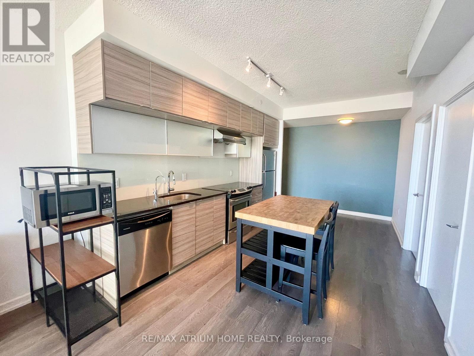 1701 - 62 Forest Manor Road, Toronto, Ontario  M2J 0B6 - Photo 5 - C12453711