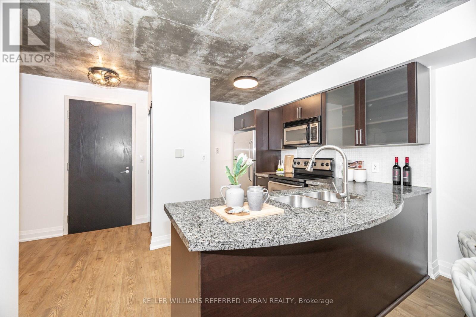 414 - 1005 King Street W, Toronto (Niagara), Ontario  M6K 3M8 - Photo 4 - C12453712