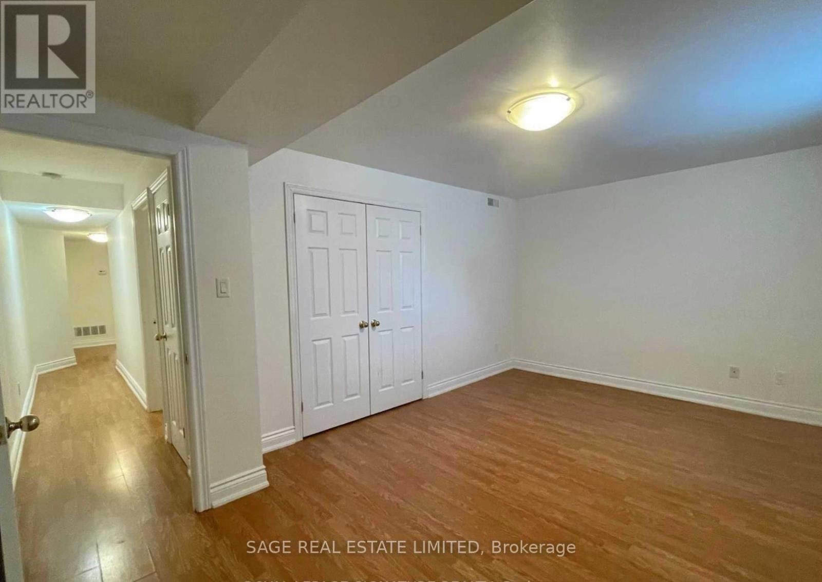 W/u - 4 Killarney Road, Toronto, Ontario  M5P 1L8 - Photo 12 - C12453757