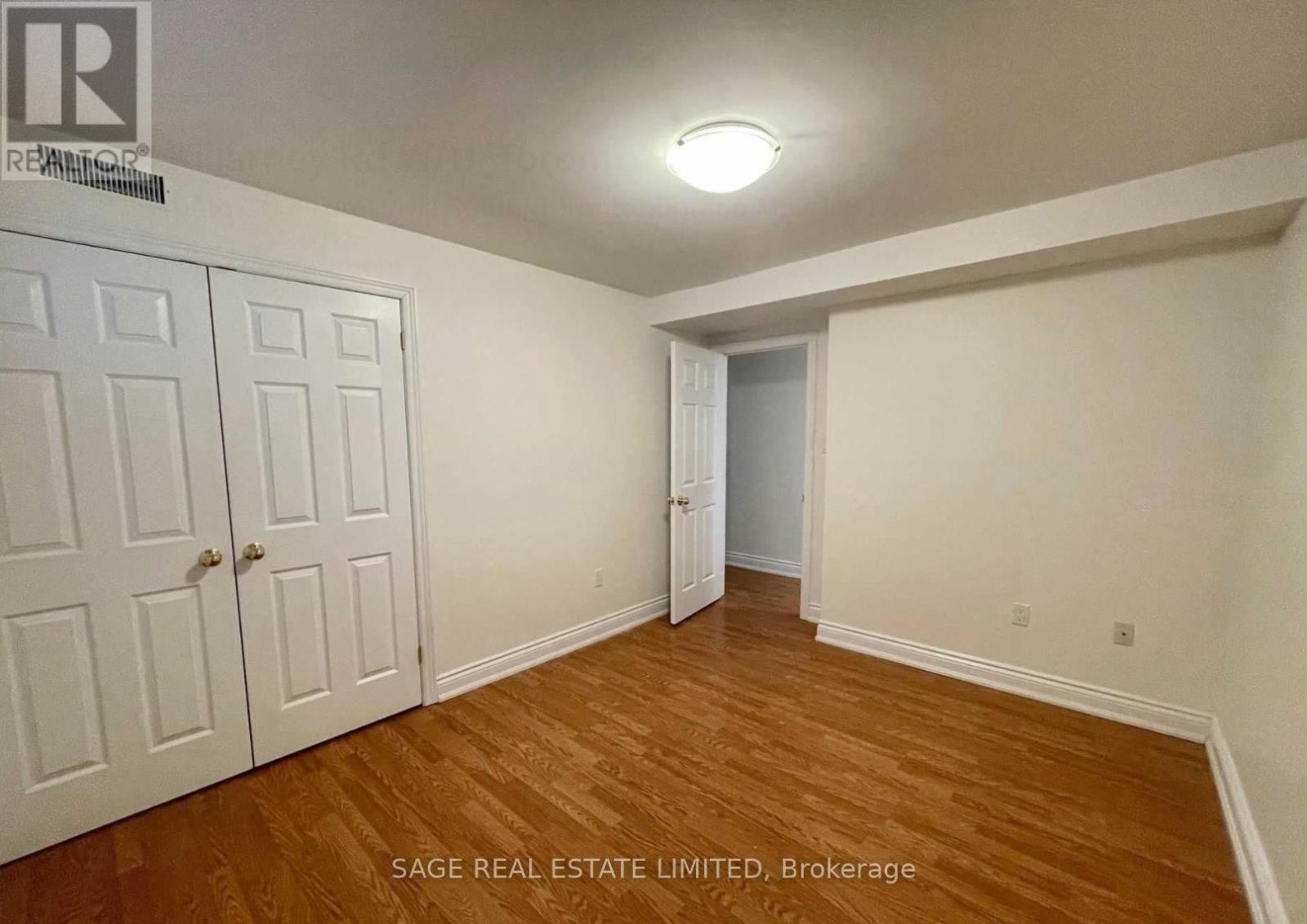 W/u - 4 Killarney Road, Toronto, Ontario  M5P 1L8 - Photo 14 - C12453757