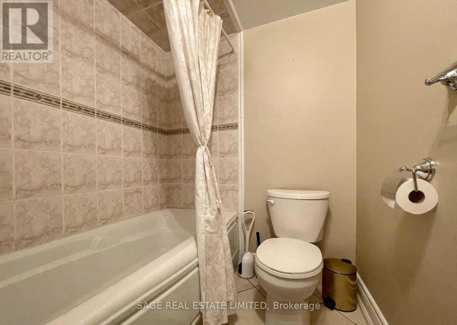 W/u - 4 Killarney Road, Toronto, Ontario  M5P 1L8 - Photo 15 - C12453757