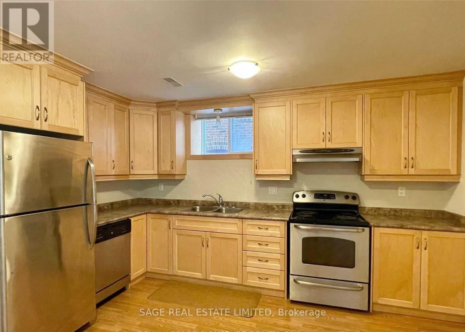 W/u - 4 Killarney Road, Toronto, Ontario  M5P 1L8 - Photo 2 - C12453757