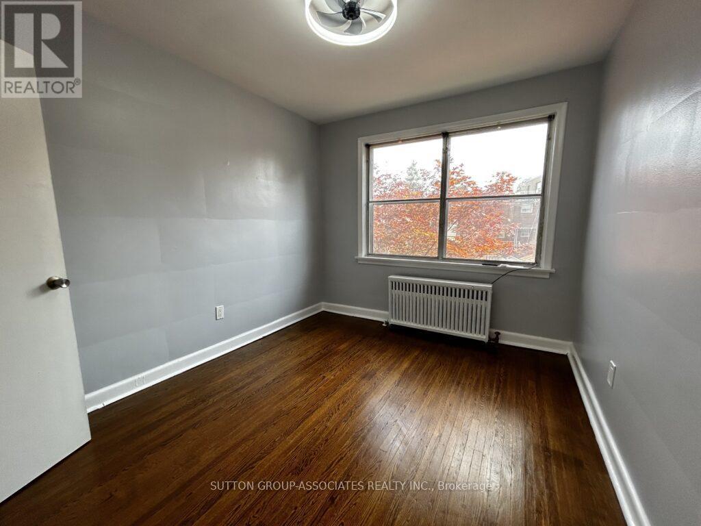 3 - 131 Kenwood Avenue, Toronto, Ontario  M6C 2S4 - Photo 17 - C12453782