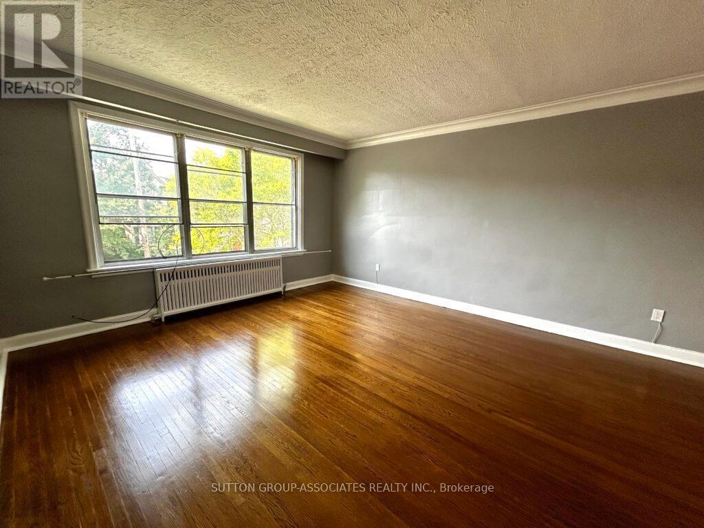 3 - 131 Kenwood Avenue, Toronto, Ontario  M6C 2S4 - Photo 3 - C12453782