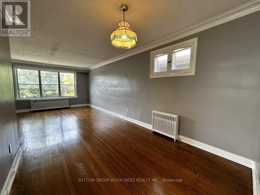 3 - 131 Kenwood Avenue, Toronto, Ontario  M6C 2S4 - Photo 8 - C12453782