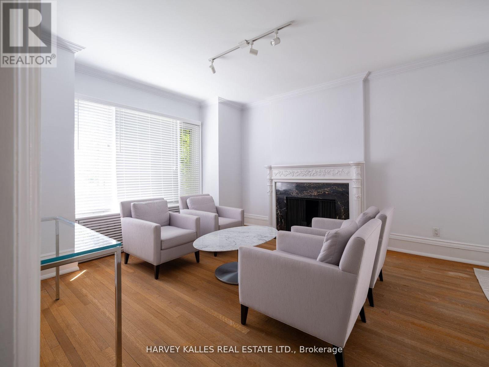 38 Dunvegan Road, Toronto, Ontario  M4V 2P6 - Photo 16 - C12453794