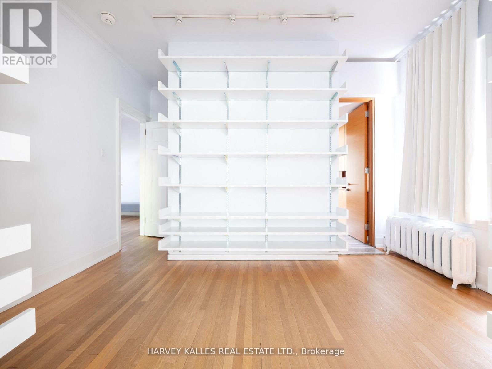 38 Dunvegan Road, Toronto, Ontario  M4V 2P6 - Photo 22 - C12453794