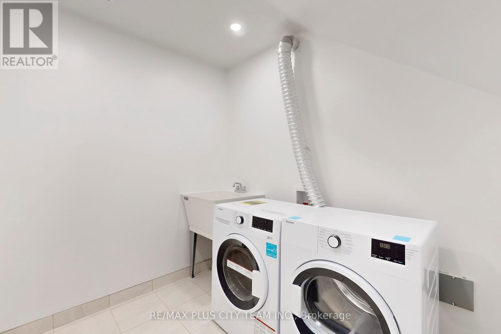 118 Peter Street, Toronto, Ontario  M5V 2G7 - Photo 30 - C12453800