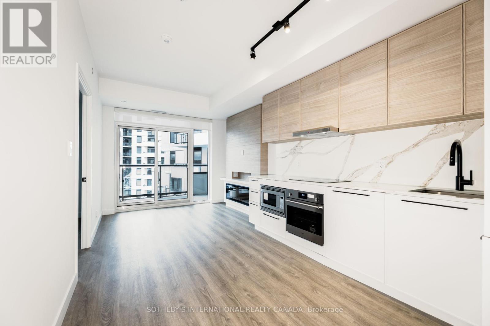 1117 - 1050 Eastern Avenue, Toronto, Ontario  M4L 0B7 - Photo 1 - E12453727