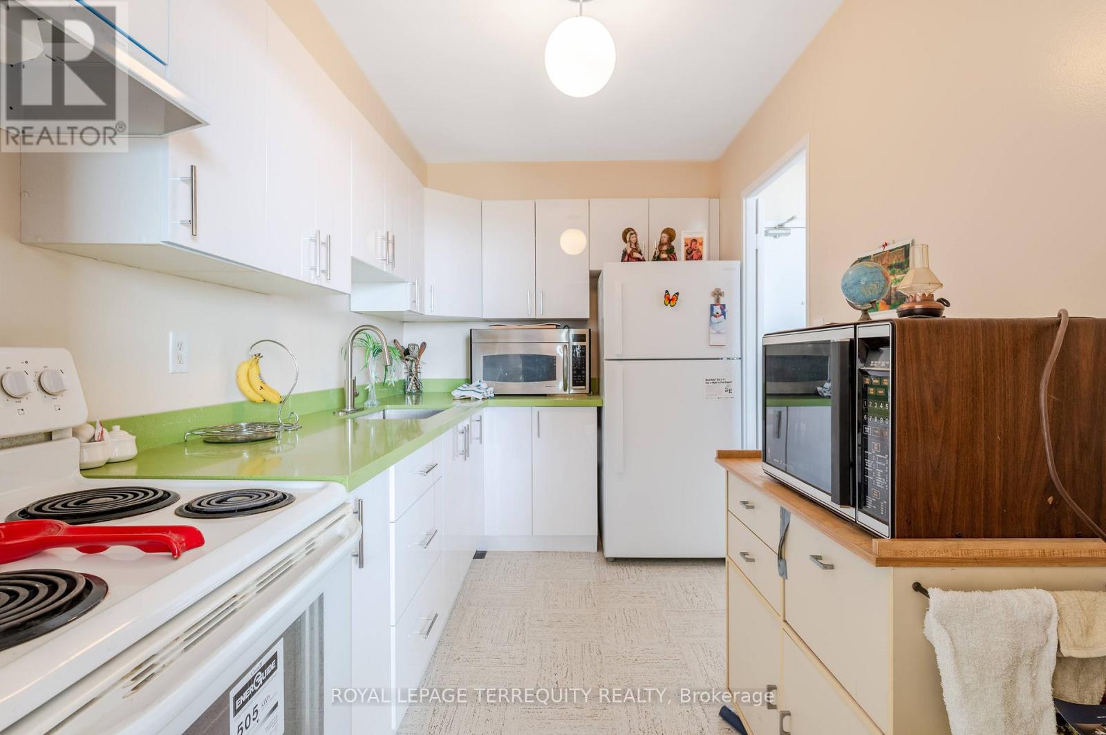 2807 - 5 Massey Square, Toronto (Crescent Town), Ontario  M4C 5L6 - Photo 12 - E12453789