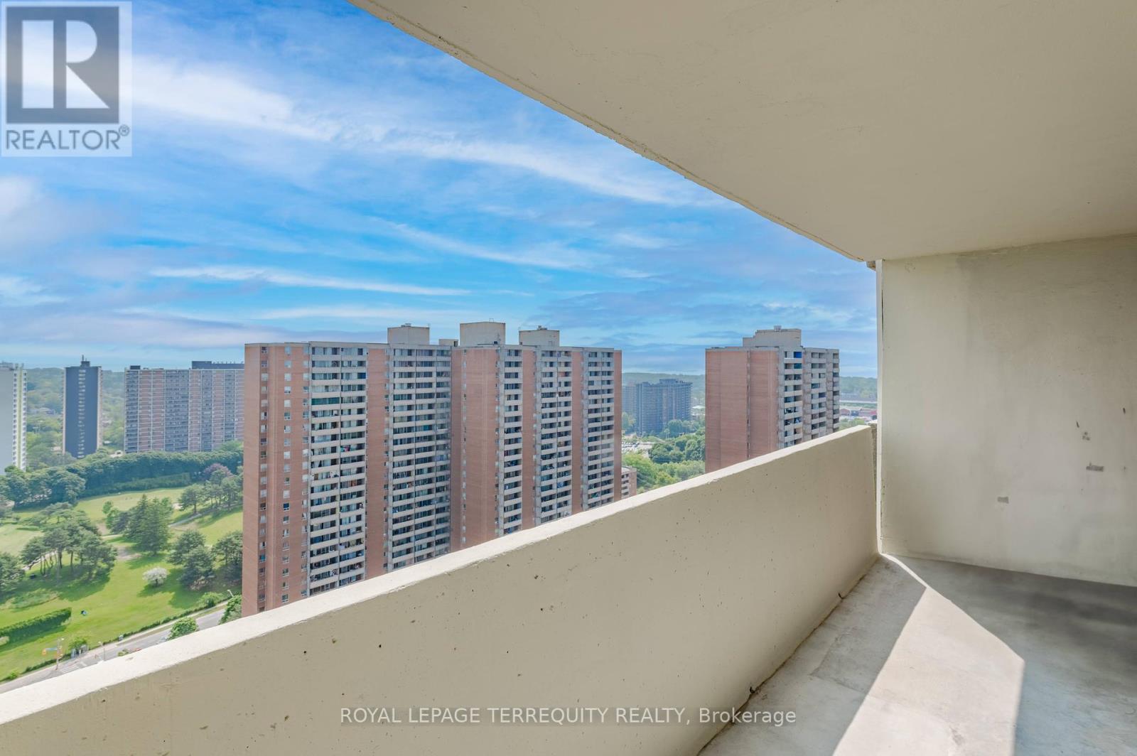 2807 - 5 Massey Square, Toronto (Crescent Town), Ontario  M4C 5L6 - Photo 18 - E12453789
