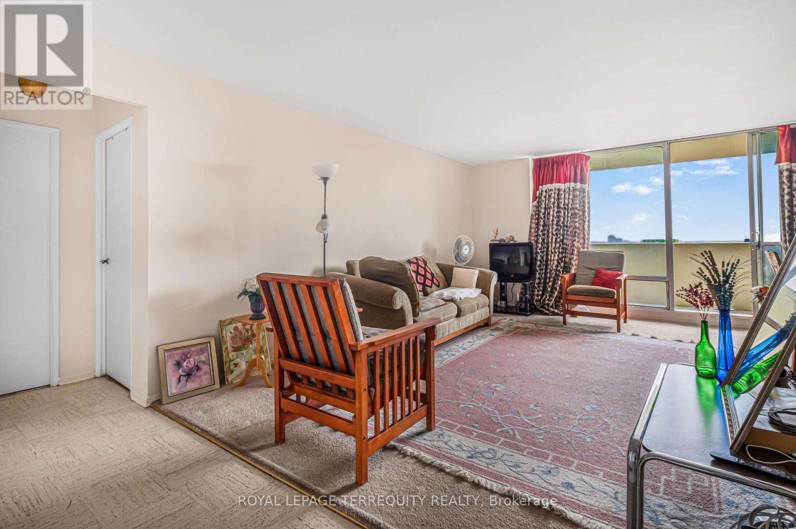 2807 - 5 Massey Square, Toronto (Crescent Town), Ontario  M4C 5L6 - Photo 4 - E12453789