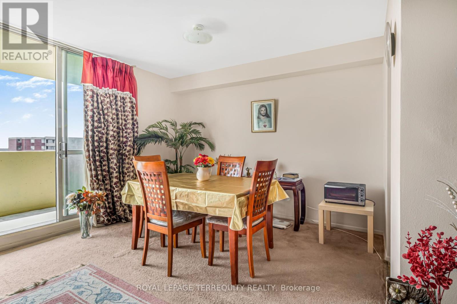 2807 - 5 Massey Square, Toronto (Crescent Town), Ontario  M4C 5L6 - Photo 5 - E12453789