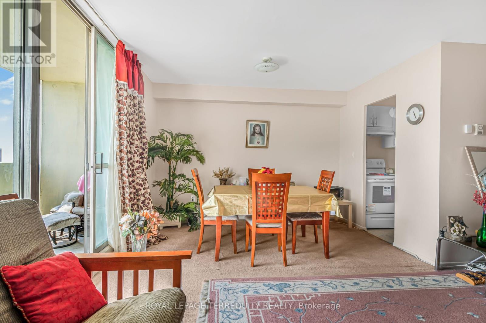 2807 - 5 Massey Square, Toronto (Crescent Town), Ontario  M4C 5L6 - Photo 6 - E12453789