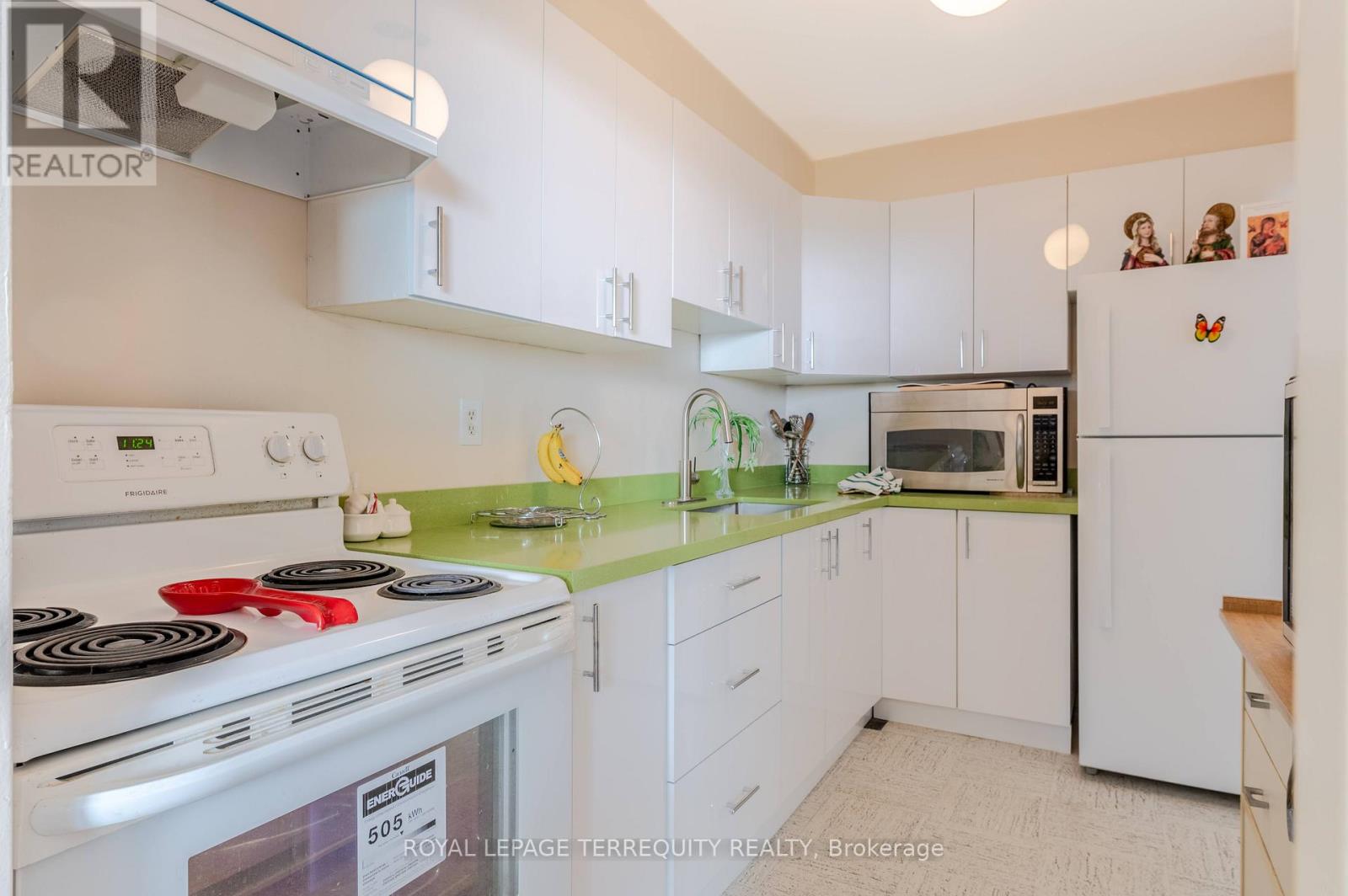 2807 - 5 Massey Square, Toronto, Ontario  M4C 5L6 - Photo 10 - E12453804