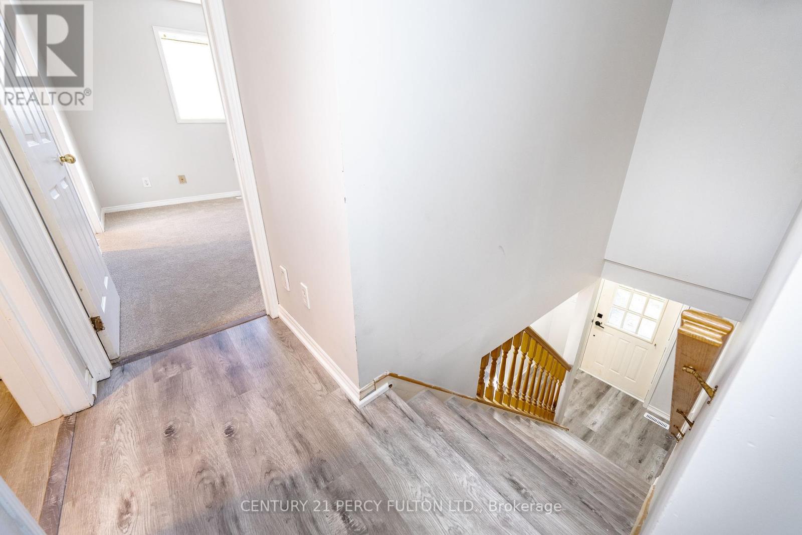66 Twynn Rivers Drive, Pickering (Rougemount), Ontario  L1V 6L1 - Photo 17 - E12453822