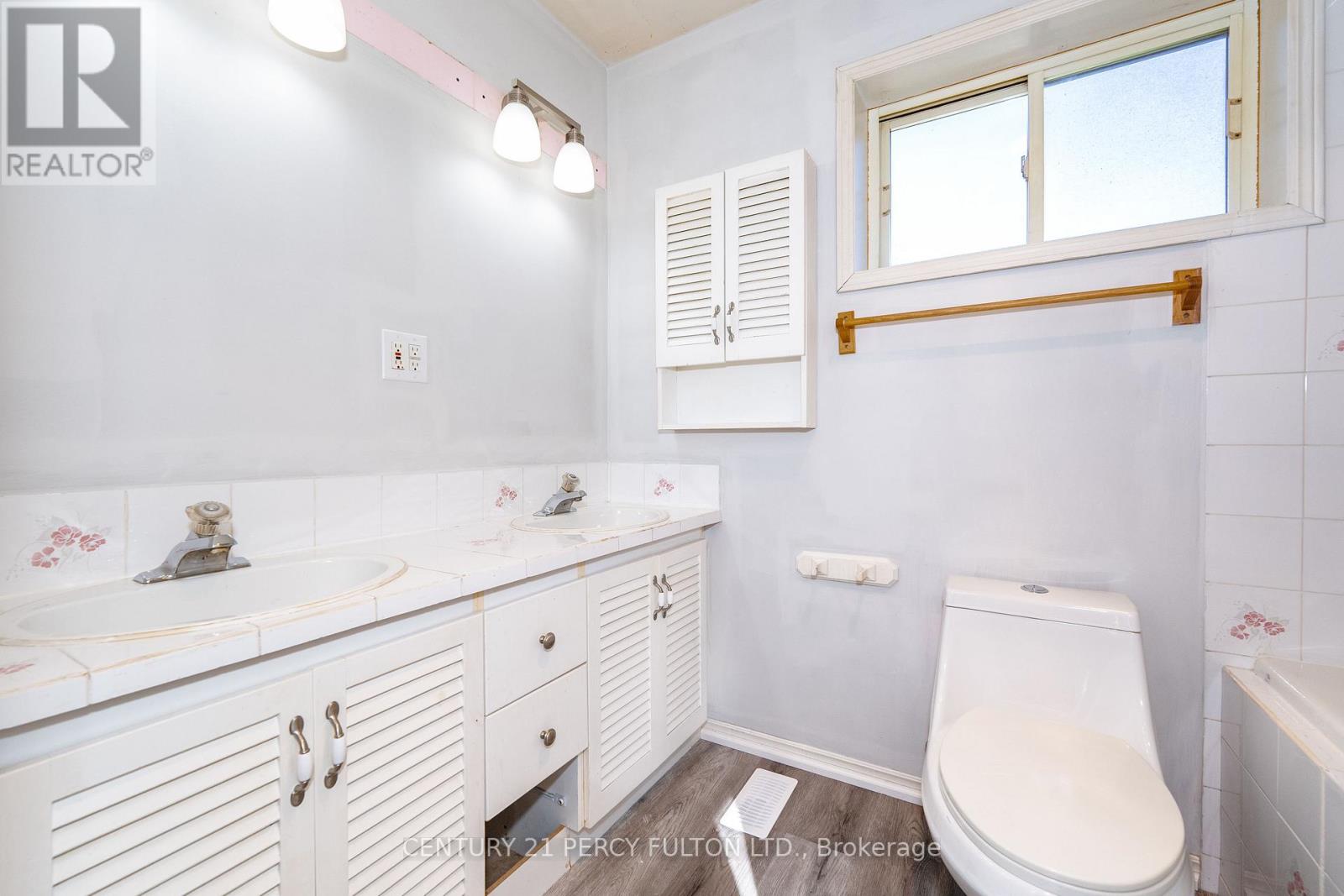 66 Twynn Rivers Drive, Pickering (Rougemount), Ontario  L1V 6L1 - Photo 21 - E12453822