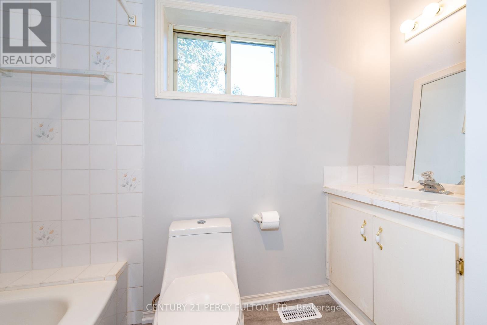 66 Twynn Rivers Drive, Pickering (Rougemount), Ontario  L1V 6L1 - Photo 23 - E12453822
