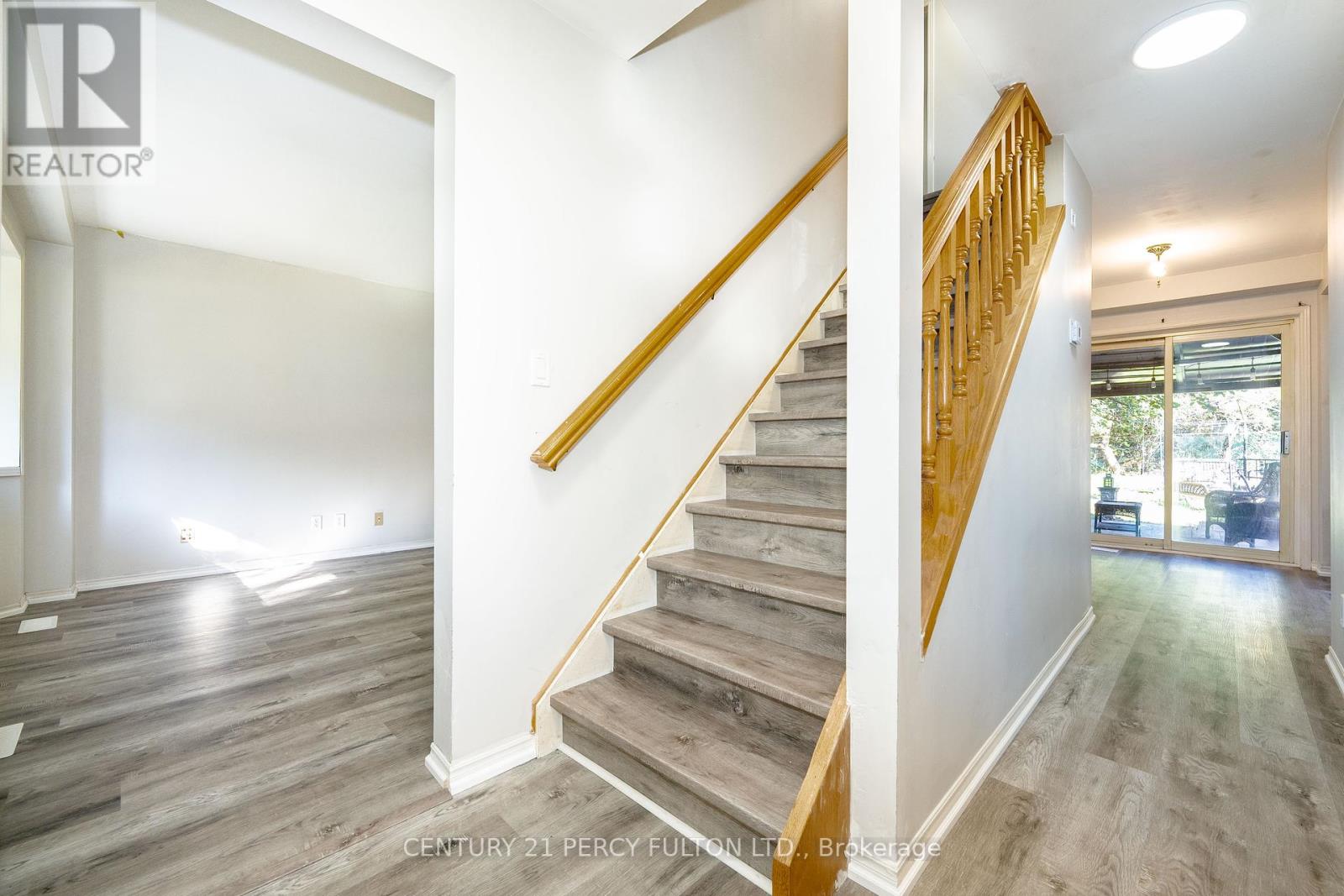 66 Twynn Rivers Drive, Pickering (Rougemount), Ontario  L1V 6L1 - Photo 3 - E12453822