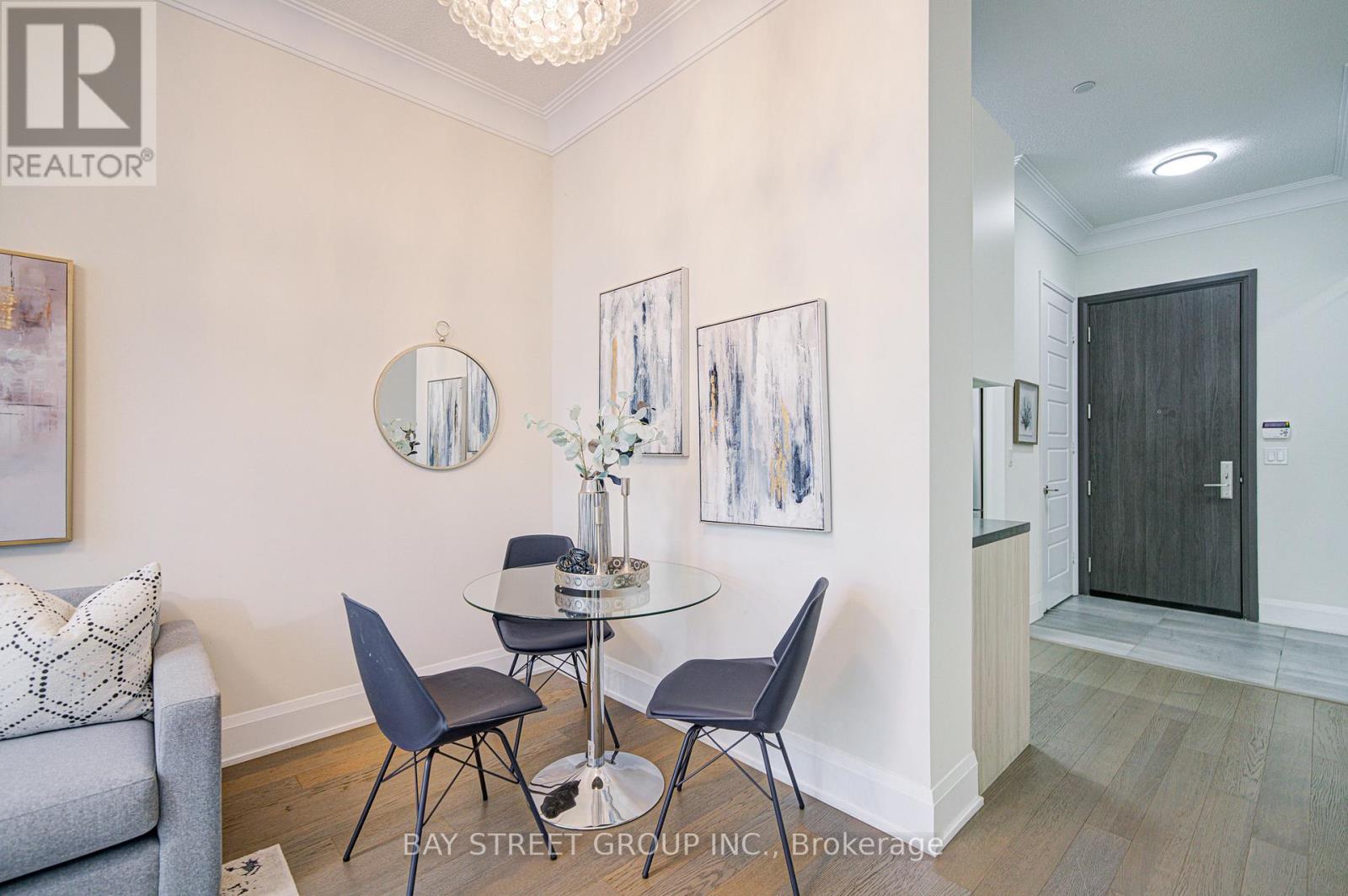 111 - 15 Water Walk Drive, Markham (Unionville), Ontario  L6G 0G2 - Photo 13 - N12453634