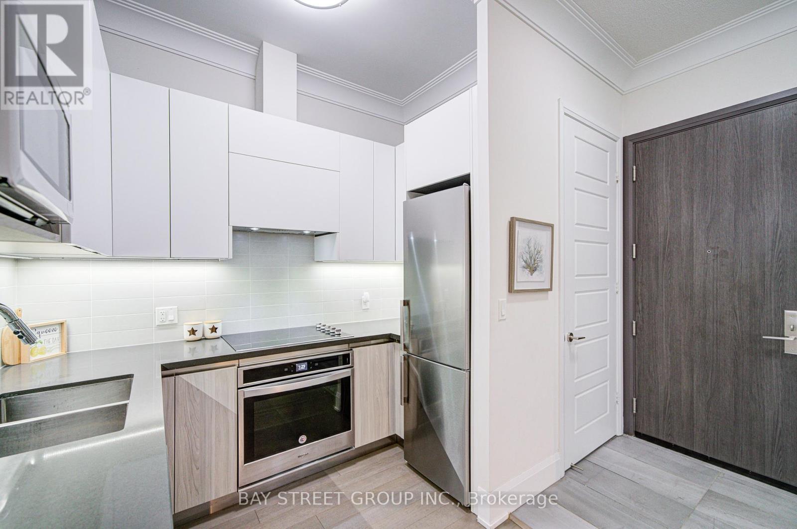 111 - 15 Water Walk Drive, Markham (Unionville), Ontario  L6G 0G2 - Photo 17 - N12453634