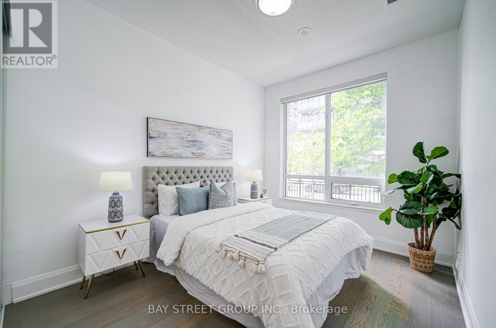 111 - 15 Water Walk Drive, Markham (Unionville), Ontario  L6G 0G2 - Photo 22 - N12453634